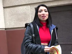 Public Pickups - Naughty Tourist Sucks Dick for Cash - 12/21/2016