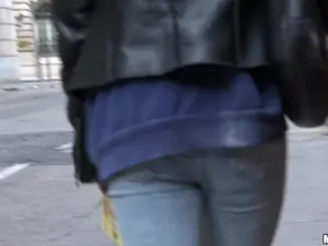 Public Pickups - Naughty Tourist Sucks Dick for Cash - 12/21/2016