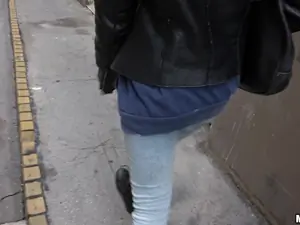 Public Pickups - Naughty Tourist Sucks Dick for Cash - 12/21/2016