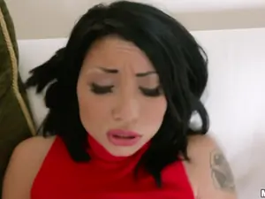 Public Pickups - Naughty Tourist Sucks Dick for Cash - 12/21/2016