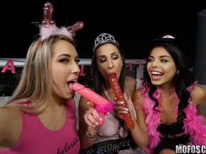 Share My BF - Bachelorette Party Threesome - 12/29/2016