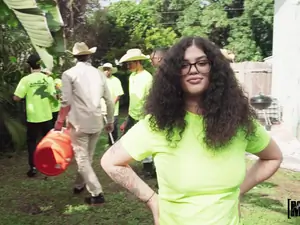 Let's Post It - Yard Workers - 05/07/2024