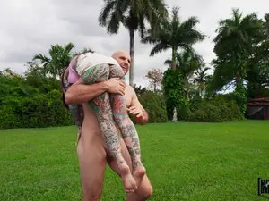 Don't Break Me - Tattooed Tiger Lilly Is Fun Size for a Reason - 06/02/2024