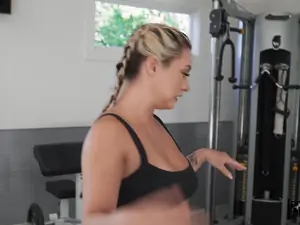 I Know That Girl - Roommate Workout Assistance - 10/09/2024