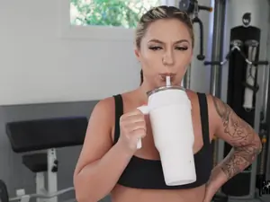 I Know That Girl - Roommate Workout Assistance - 10/09/2024