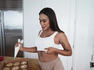 I Know That Girl - The Icing On Your Cake - 10/21/2024
