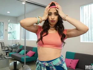 Latina Sex Tapes - Desperate Hottie Twerks for Fame - 02/06/2017