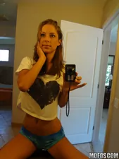 I Know That Girl - Massaging My Whore - 11/09/2011