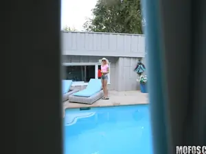 Pervs On Patrol - Skinnydipping Blonde Fucks for Bikini - 02/10/2017
