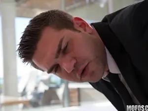 Latina Sex Tapes - Spanish Babe Seduces Salesman - 03/07/2017