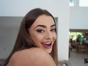 Let's Post It - Social Influencer - 05/17/2025