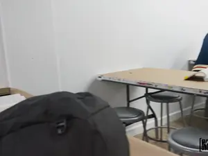Let's Post It - Ass in Class - 06/06/2025