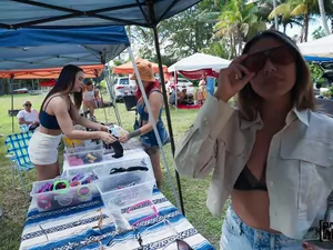 Let's Post It - Flea Market - 07/11/2025