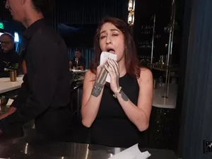 Let's Post It - Hotel Bartender Is a Flirt - 01/06/2026