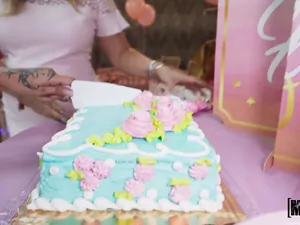 Let's Post It - Bun In The Oven And Cake On Your Face - 02/21/2026