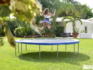 Pervs On Patrol - Big Tit Babe Twerks on Trampoline - 05/12/2017