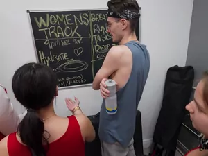 Let's Post It - Stretching the Track Star - 04/17/2026