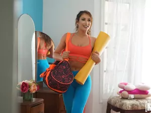 Pervs On Patrol - Pin-up Fucks Horny Roomie - 05/19/2017