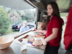 Let's Post It - Food Truck Blow Bang - 05/07/2026