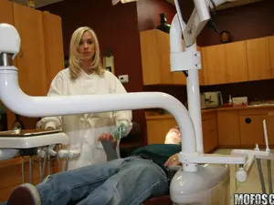 I Know That Girl - Dentists Understand Oral - 01/04/2012