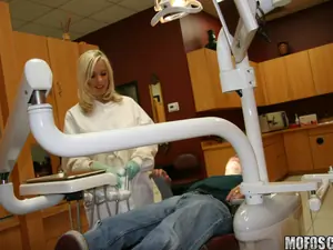 I Know That Girl - Dentists Understand Oral - 01/04/2012