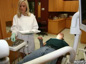 I Know That Girl - Dentists Understand Oral - 01/04/2012