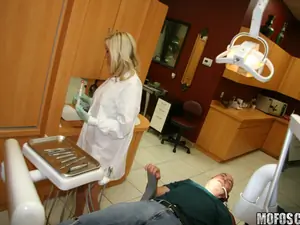 I Know That Girl - Dentists Understand Oral - 01/04/2012