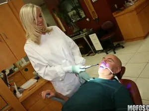 I Know That Girl - Dentists Understand Oral - 01/04/2012