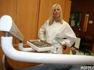 I Know That Girl - Dentists Understand Oral - 01/04/2012