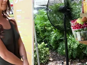 Public Pickups - Fun-loving Model Fucks in Public - 07/05/2017