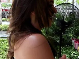 Public Pickups - Fun-loving Model Fucks in Public - 07/05/2017