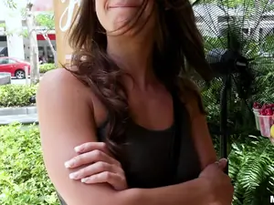 Public Pickups - Fun-loving Model Fucks in Public - 07/05/2017