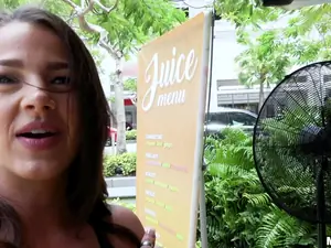 Public Pickups - Fun-loving Model Fucks in Public - 07/05/2017
