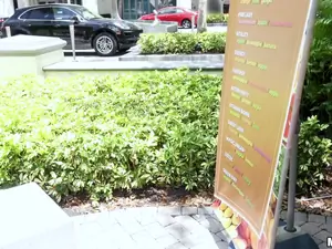 Public Pickups - Fun-loving Model Fucks in Public - 07/05/2017