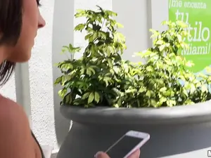 Public Pickups - Fun-loving Model Fucks in Public - 07/05/2017