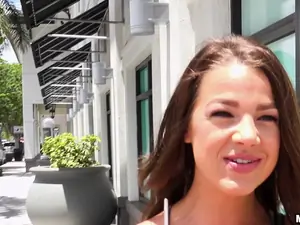 Public Pickups - Fun-loving Model Fucks in Public - 07/05/2017