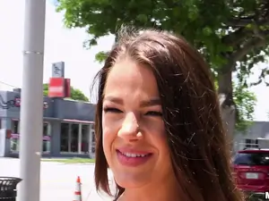 Public Pickups - Fun-loving Model Fucks in Public - 07/05/2017