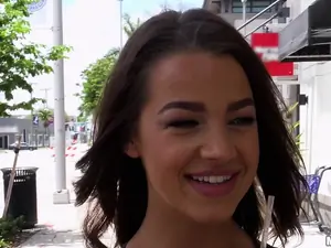 Public Pickups - Fun-loving Model Fucks in Public - 07/05/2017