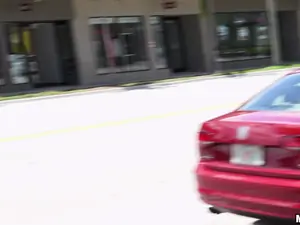 Public Pickups - Fun-loving Model Fucks in Public - 07/05/2017