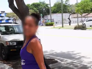 Public Pickups - Fun-loving Model Fucks in Public - 07/05/2017