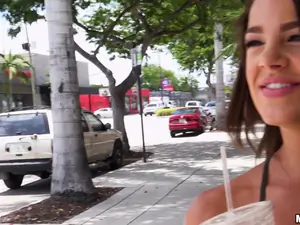 Public Pickups - Fun-loving Model Fucks in Public - 07/05/2017