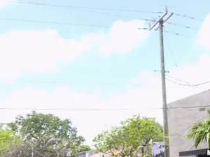 Public Pickups - Fun-loving Model Fucks in Public - 07/05/2017