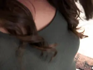 Public Pickups - Fun-loving Model Fucks in Public - 07/05/2017