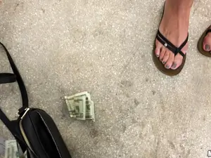 Public Pickups - Fun-loving Model Fucks in Public - 07/05/2017