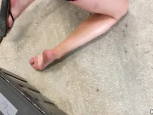 Public Pickups - Fun-loving Model Fucks in Public - 07/05/2017