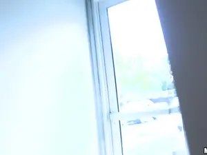 Public Pickups - Fun-loving Model Fucks in Public - 07/05/2017