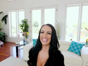 Don't Break Me - Sicilian Babe and Monster Dick - 07/25/2017