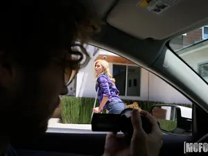 Pervs On Patrol - Twerking Blonde Blows Insurance Guy - 08/11/2017