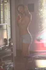 Pervs On Patrol - House Sitting Spy - 02/02/2012