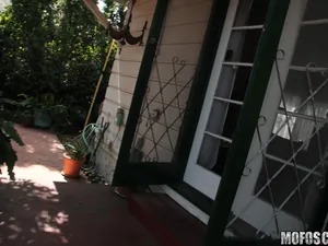 Pervs On Patrol - House Sitting Spy - 02/02/2012